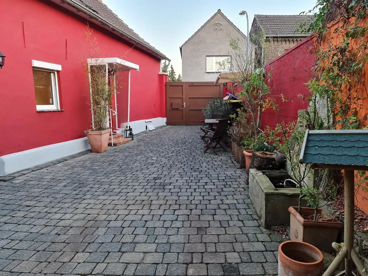 Schoenste Lage Am Rhein, Behagliches Haus Mit Kamin. Colónia