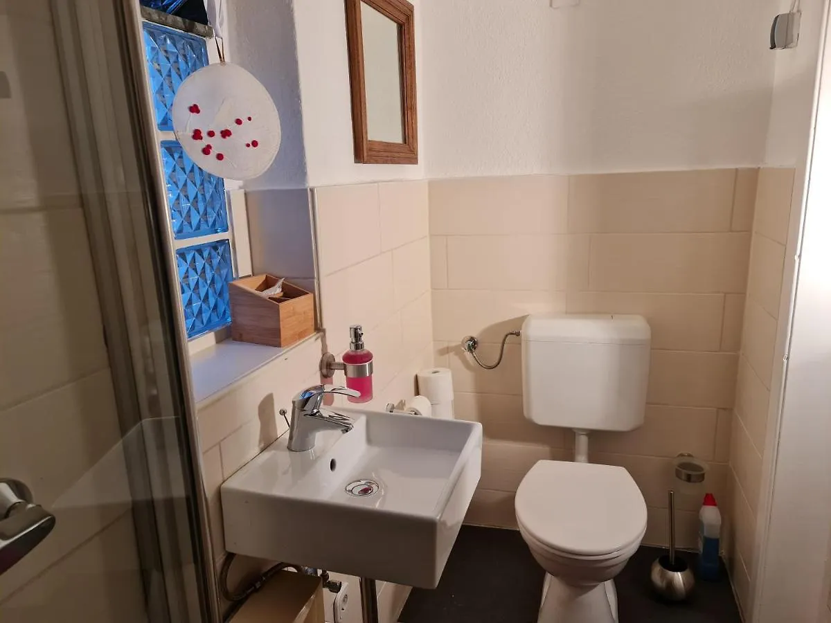 Schoenste Lage Am Rhein, Behagliches Haus Mit Kamin. Colónia
